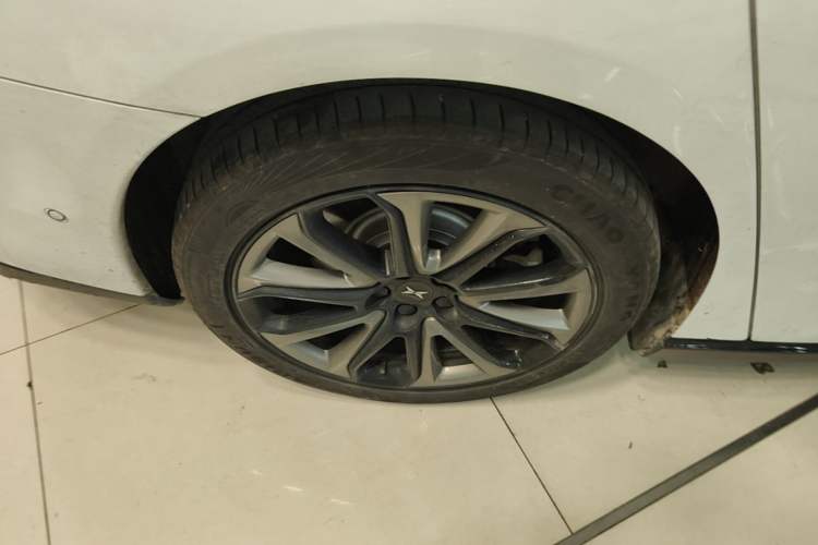 Used XPeng P7 2020 670N Right Rear Wheel Hub