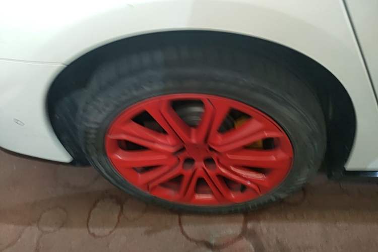 Used XPeng P7 2020 670E Right Rear Wheel Hub