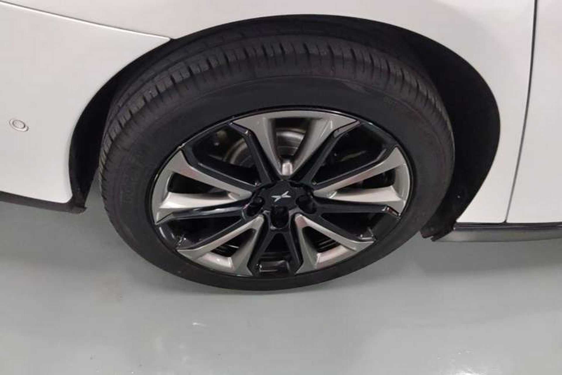 Used XPeng P7 2020 Rear-Drive Long-Range Smart Drive Version Right Rear Wheel Hub