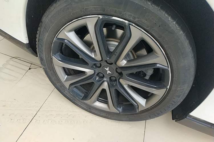 Used XPeng P7 2020 670E Right Rear Wheel Hub
