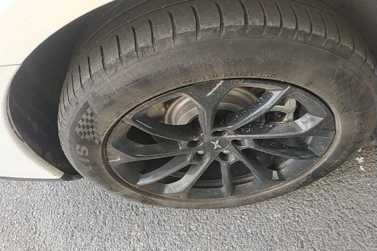 Used XPeng P7 2020 670E Right Rear Wheel Hub