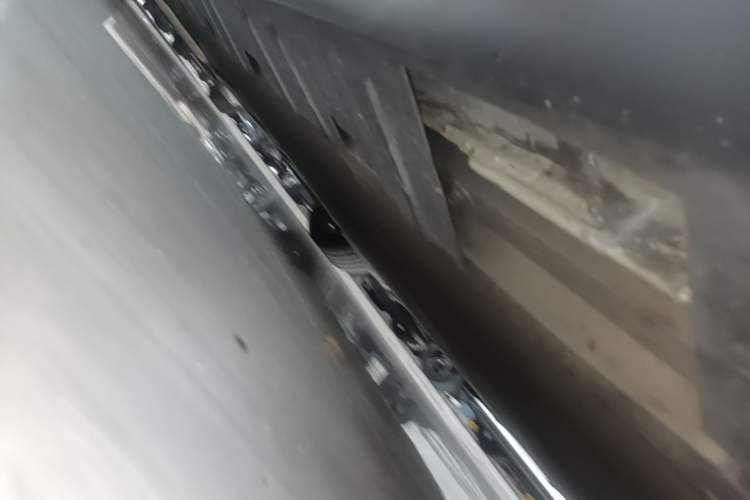 Used XPeng P7 2020 670E Right Side Sill