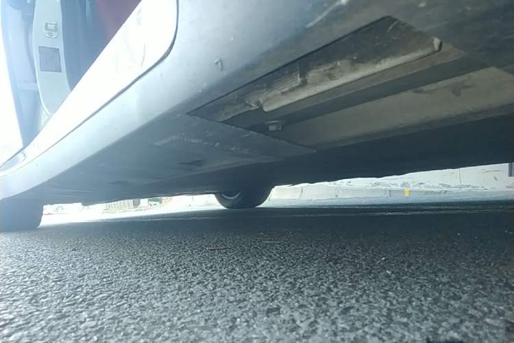 Used XPeng P7 2020 670E Right Side Sill