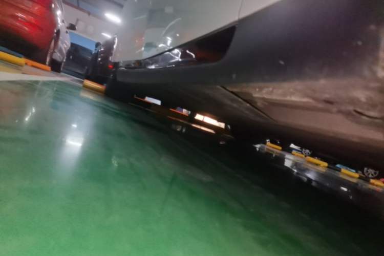 Used XPeng P7 2020 Rear-Drive Long-Range Smart Drive Version Right Side Sill