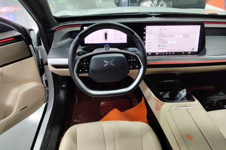 Used XPeng P7 2020 Rear-Drive Long-Range Smart Drive Version Steering Wheel