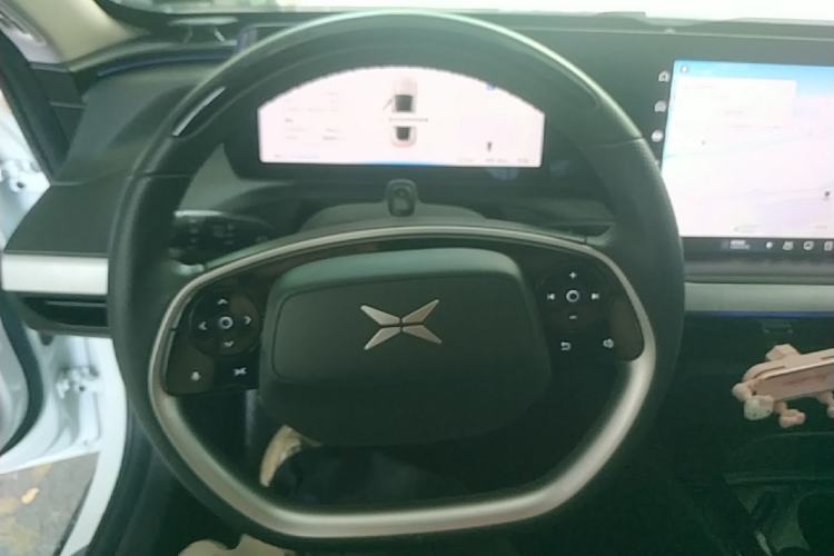 Used XPeng P7 2020 670E Steering Wheel