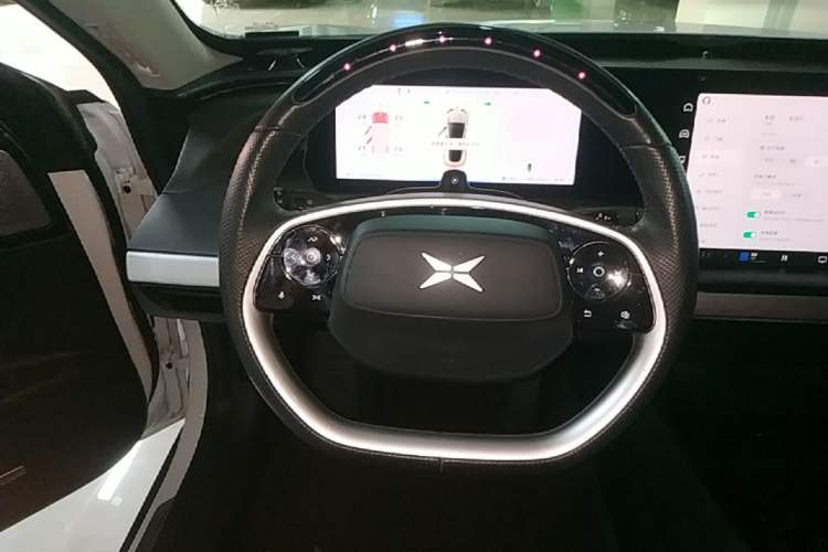Used XPeng P7 2020 586E Steering Wheel