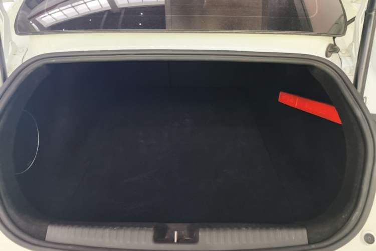 Used XPeng P7 2020 670E Trunk