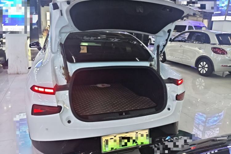 Used XPeng P7 2020 670E Trunk