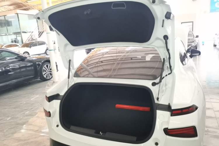 Used XPeng P7 2020 586N Trunk