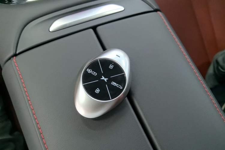 Used XPeng P7 2020 670E Vehicle Key