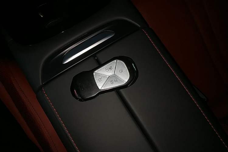 Used XPeng P7 2020 586E Vehicle Key
