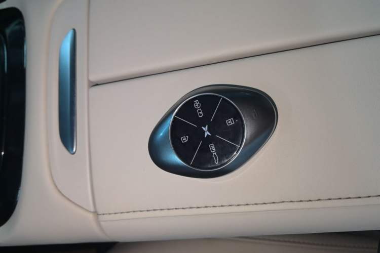 Used XPeng P7 2020 670E Vehicle Key