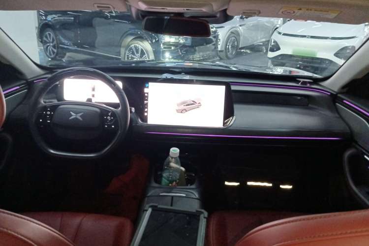Used XPeng P7 2020 670E Center Console