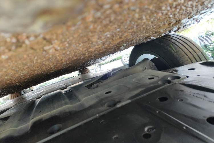 Used XPeng P7 2020 586E Chassis Rear