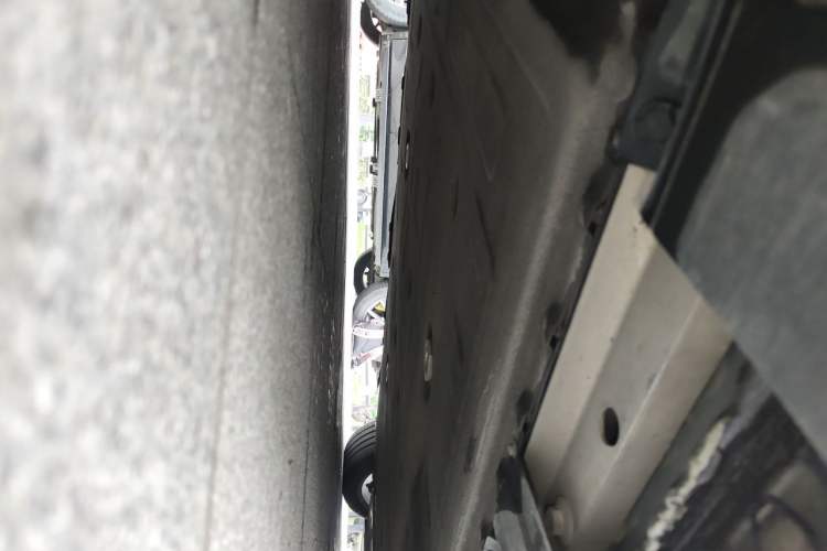 Used XPeng P7 2021 480N Chassis Rear Right