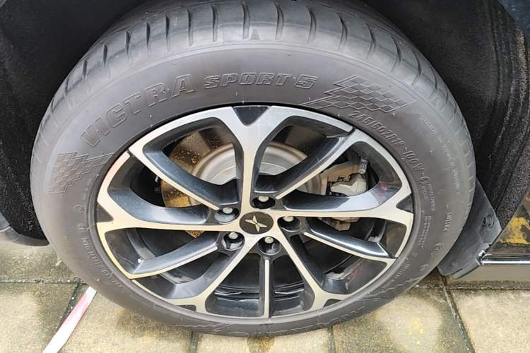 Used XPeng P7 2021 480G Exterior 5