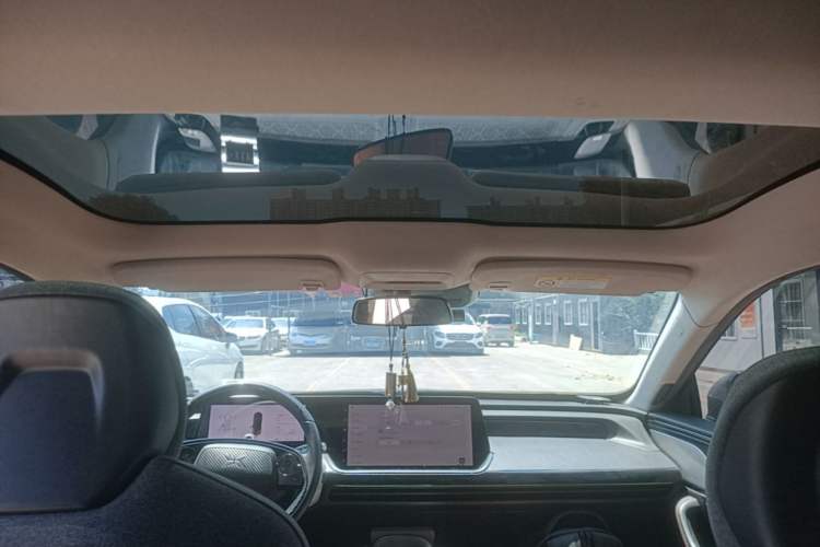 Used XPeng P7 2021 480G Headliner