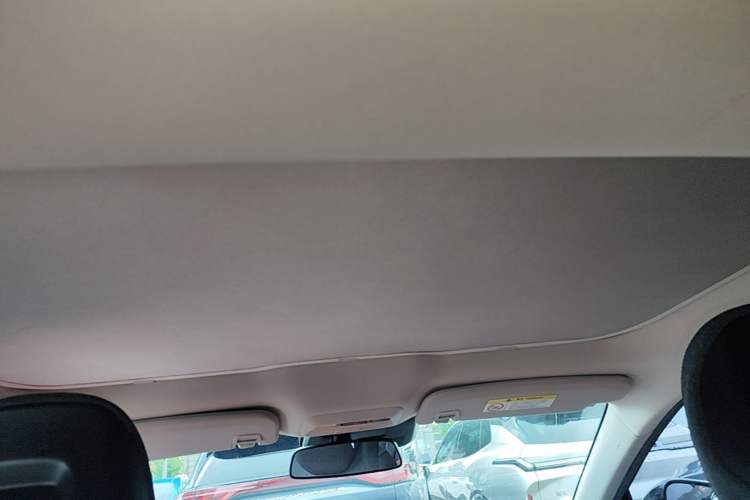Used XPeng P7 2021 480G Headliner