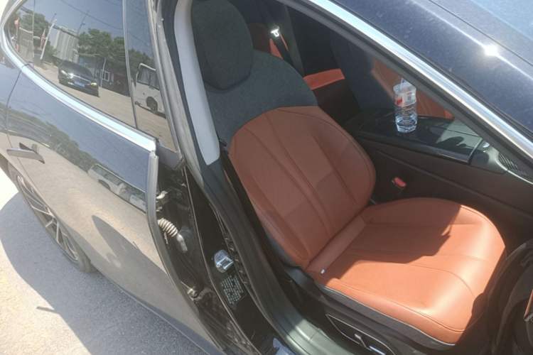 Used XPeng P7 2021 480G Right Front Seat