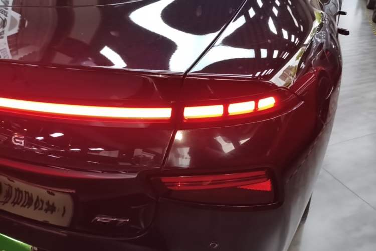 Used XPeng P7 2021 480G Right Rear Taillight