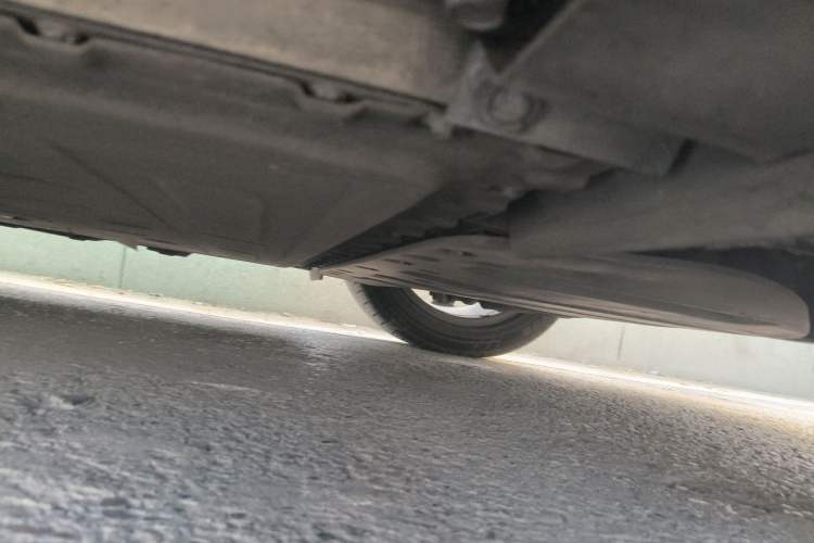 Used XPeng P7 2021 480N Chassis Rear Left