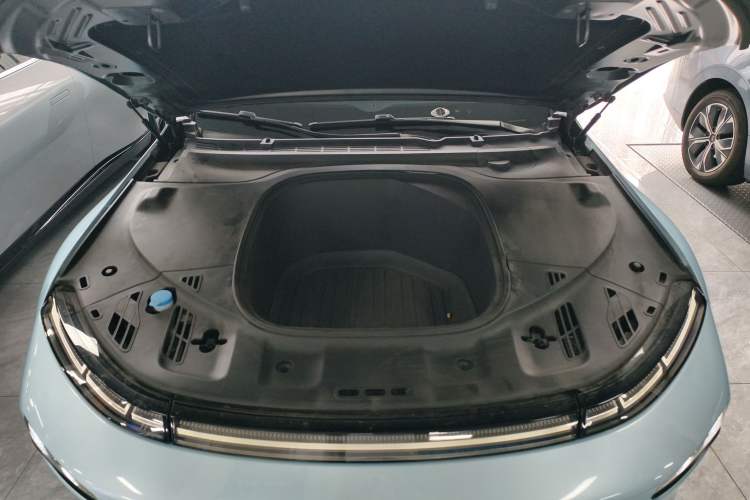 Used XPeng P7 2021 670E Pengyi Edition Engine Bay