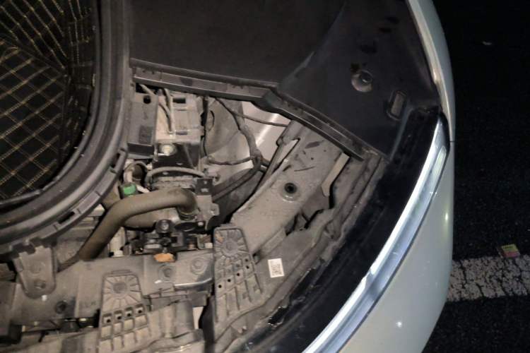 Used XPeng P7 2021 670G Engine Bay Left
