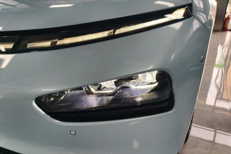 Used XPeng P7 2021 670E Pengyi Edition Left Front Headlight