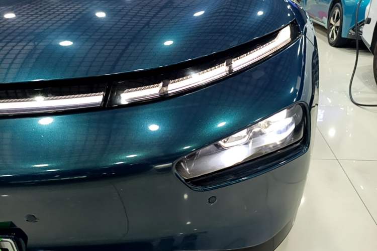 Used XPeng P7 2021 670E Pengyi Edition Left Front Headlight