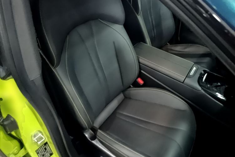 Used XPeng P7 2021 670E Pengyi Edition Right Front Seat