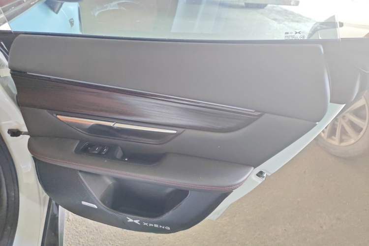 Used XPeng P7 2021 480E Right Rear Door Interior