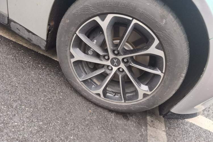 Used XPeng P7 2021 480N Right Front Wheel Hub