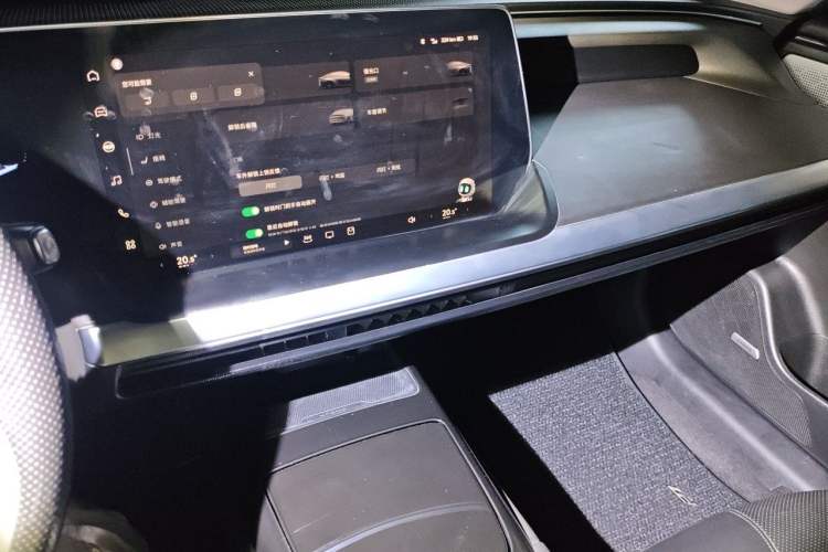 Used XPeng P7 2021 480N Audio And AC Panel