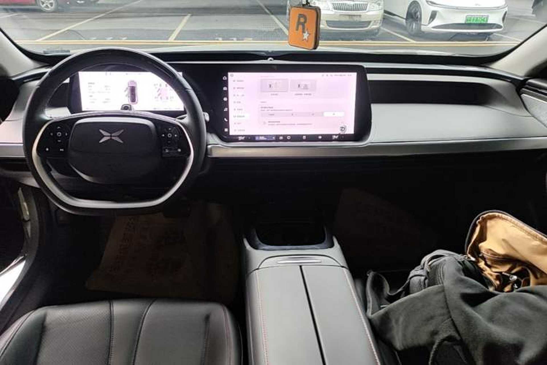 Used XPeng P7 2021 670G Center Console