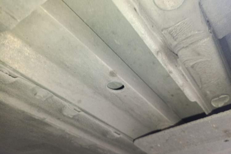 Used XPeng P7 2021 480N Chassis Front Left