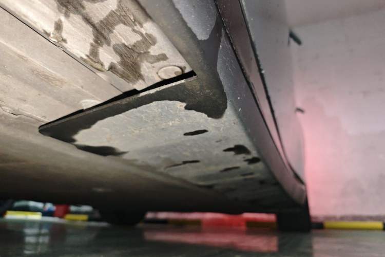 Used XPeng P7 2021 480N Chassis Front Left