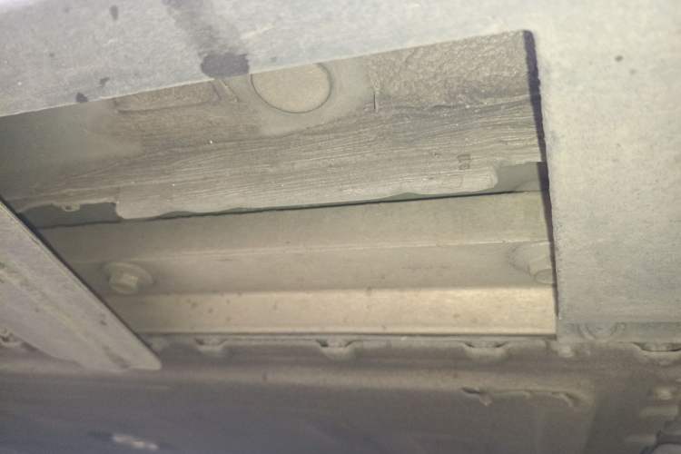 Used XPeng P7 2021 480N Chassis Rear Left