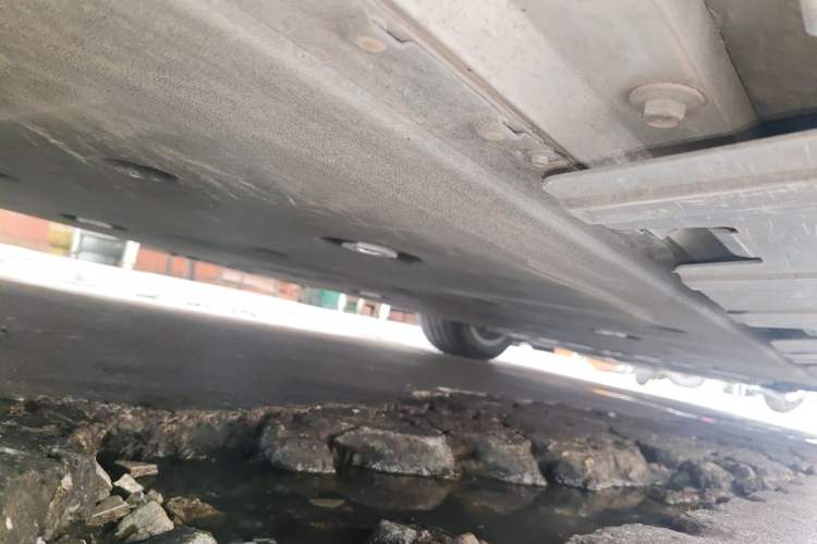 Used XPeng P7 2021 480N Chassis Rear Right