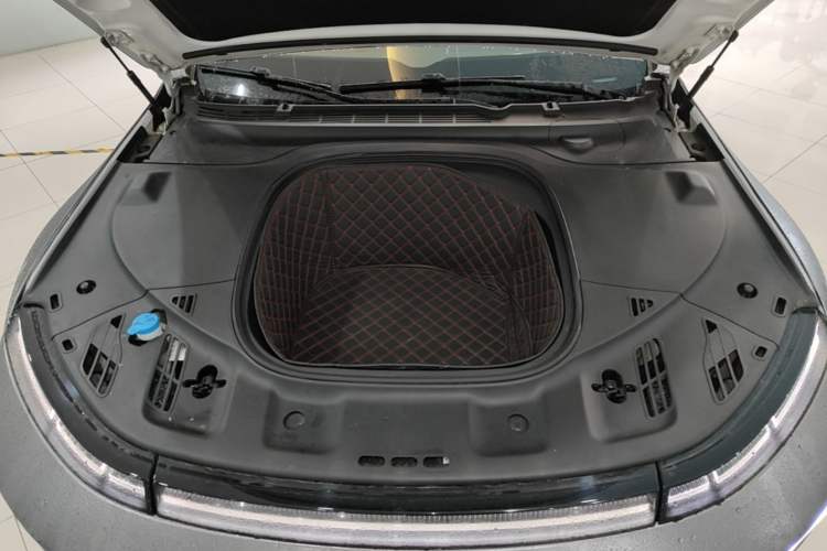 Used XPeng P7 2021 480N Engine Bay