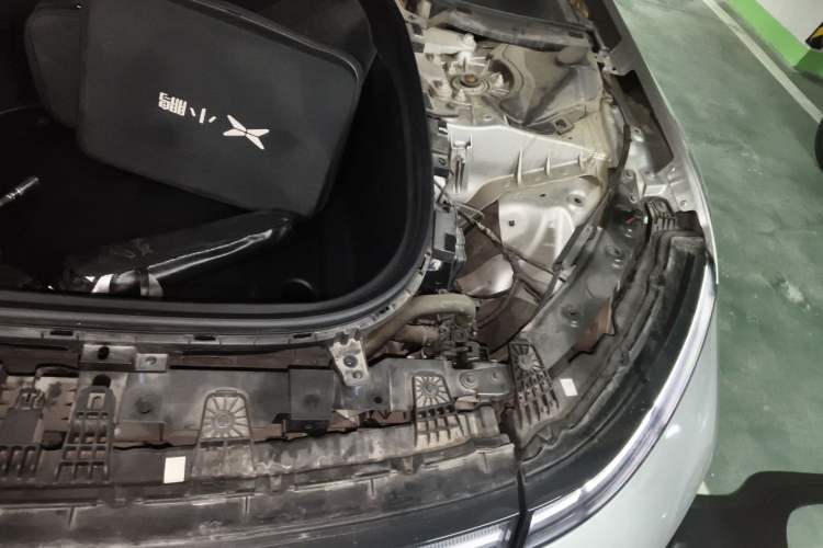Used XPeng P7 2021 480N Engine Bay Left