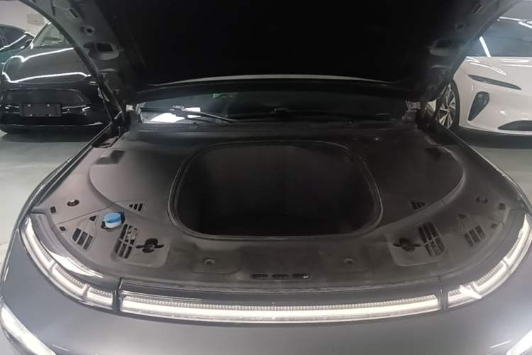 Used XPeng P7 2021 480N Engine Bay