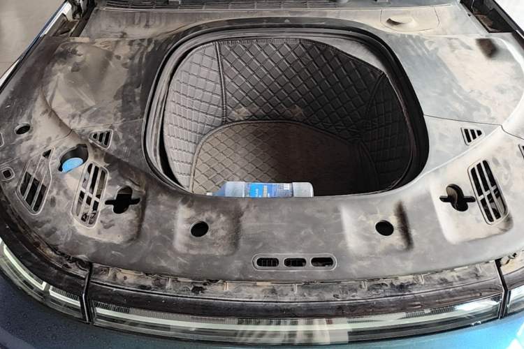 Used XPeng P7 2021 480N Engine Bay