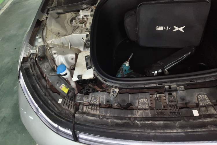 Used XPeng P7 2021 480N Engine Bay Right
