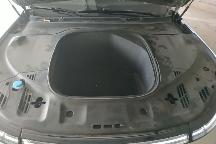 Used XPeng P7 2021 480N Engine Bay