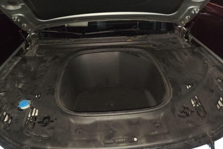 Used XPeng P7 2021 480N Engine Bay