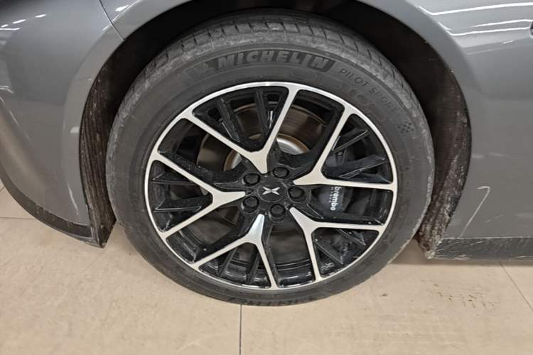 Used XPeng P7 2021 480G Exterior 4