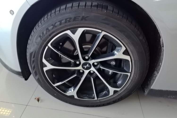 Used XPeng P7 2021 480N Exterior 4