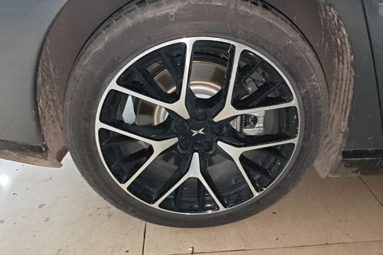 Used XPeng P7 2021 480G Exterior 5