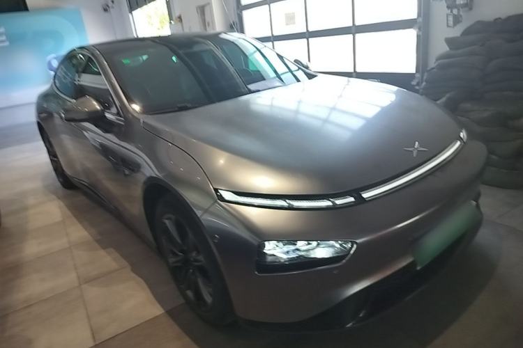 Used XPeng P7 2021 480E Front Right 45 Deg